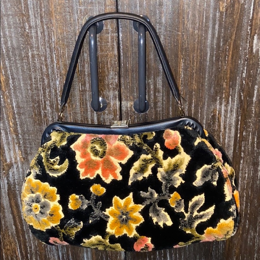 Vintage Textured Floral Tapestry Hand Bag